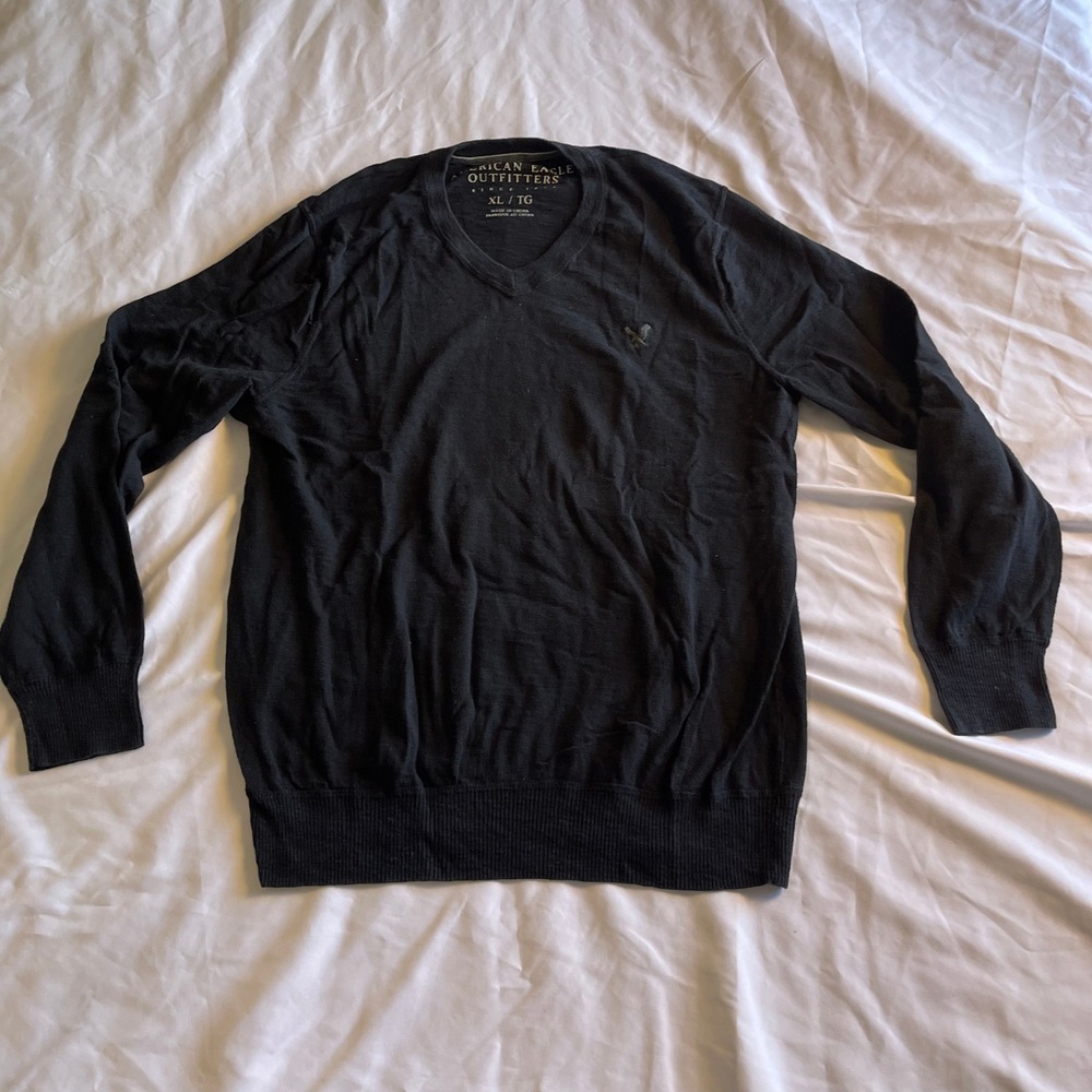 American Eagle‎ Outfitters Mens XL Black V-Neck Sweater Long Sleeve Eagle Logo